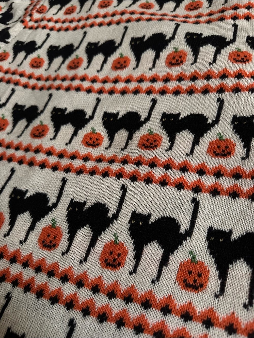 Kiel James Patrick the Scaredy Cat Halloween Sweater - Picture 8 of 10